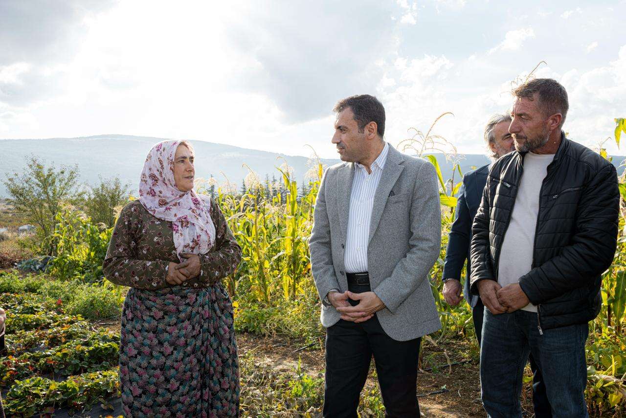 AK Parti Konya’dan Akşehir çıkarması! Gün boyu mahalle mahalle gezdiler 8